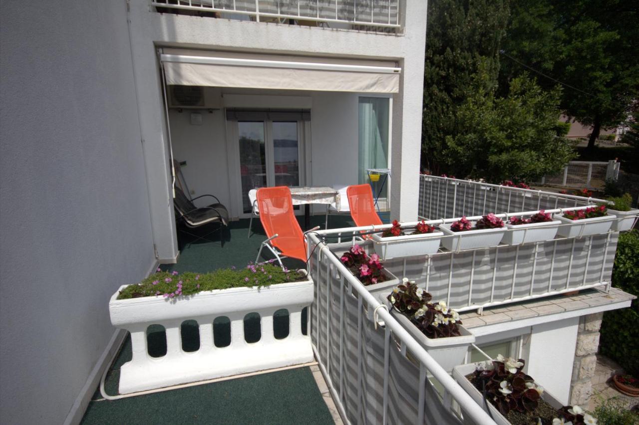 Ivan & Anka Apartments Bojko Selce Exterior photo